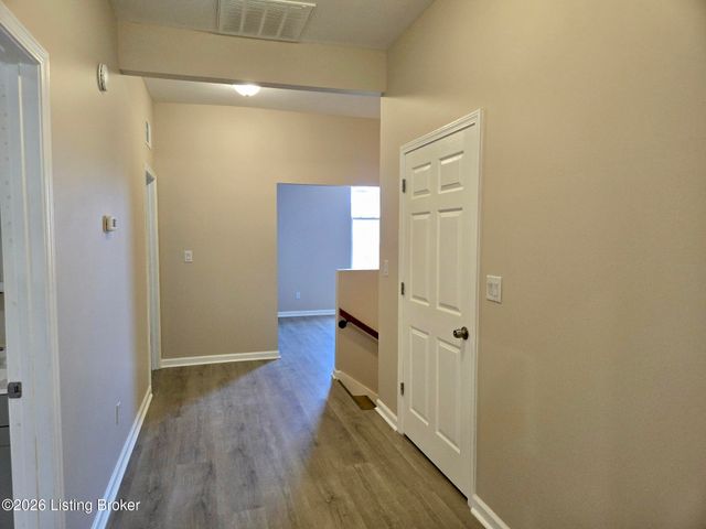 2220 Griffiths Ave, Louisville, KY 40212