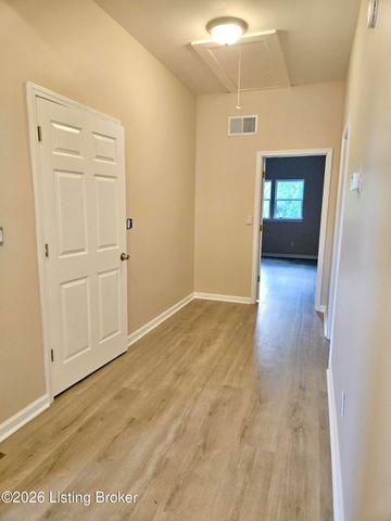 2220 Griffiths Ave, Louisville, KY 40212