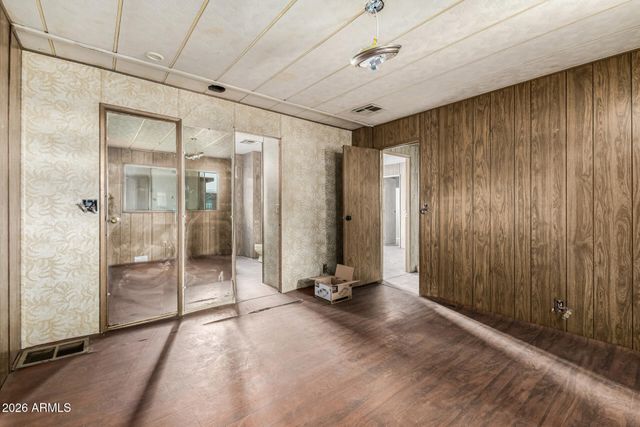 7637 E FLOSSMOOR Avenue, Mesa, AZ 85208