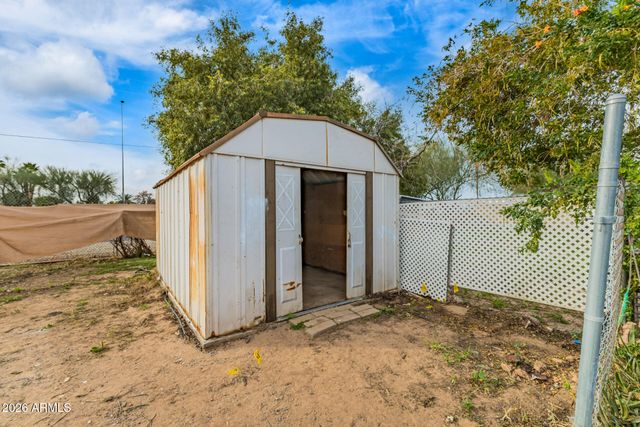 7637 E FLOSSMOOR Avenue, Mesa, AZ 85208