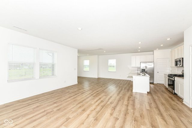 2171 Cooper Run Lane, Whitestown, IN 46075