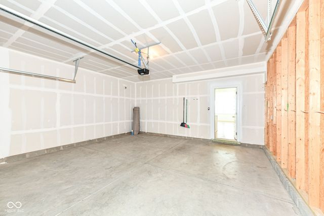 2171 Cooper Run Lane, Whitestown, IN 46075