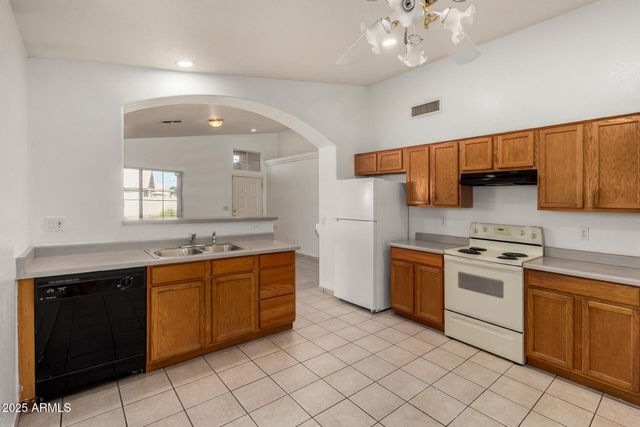 8759 W CORONADO Road, Phoenix, AZ 85037