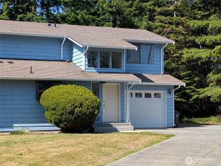 1234 NW Lanyard Loop #1, Oak Harbor, WA 98277