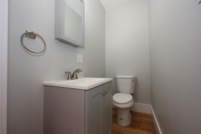 958 Hanover Street, Manchester, NH 03104