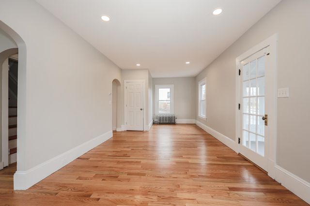 958 Hanover Street, Manchester, NH 03104