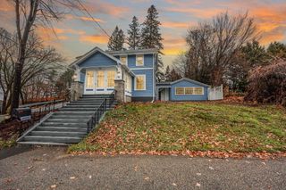 958 Hanover Street, Manchester, NH 03104