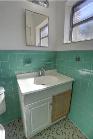 910 9th Street, Lake Park, FL 33403