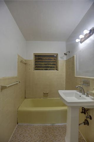 910 9th Street, Lake Park, FL 33403