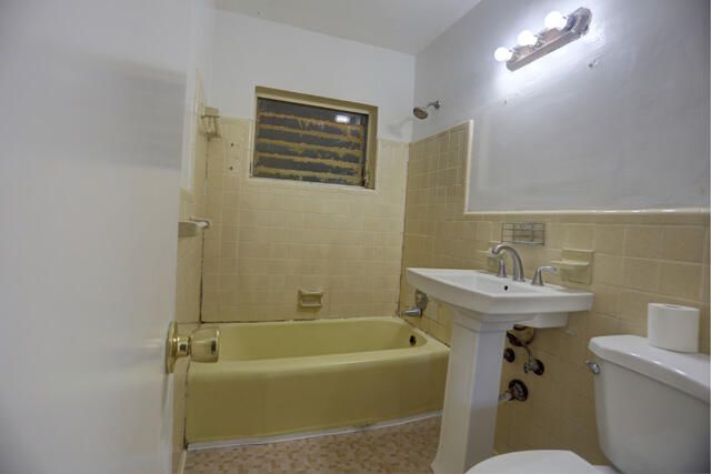 910 9th Street, Lake Park, FL 33403