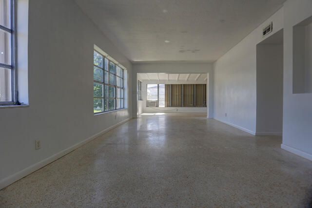 910 9th Street, Lake Park, FL 33403