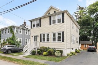 27 Saint Agatha Rd, Milton, MA 02186