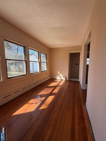 87 Palisade Avenue 1, Emerson, NJ 07630