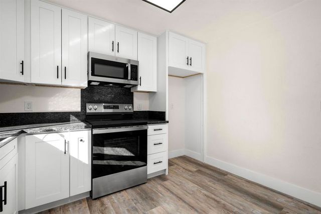 1611 Pentecost Way 3, San Diego, CA 92105