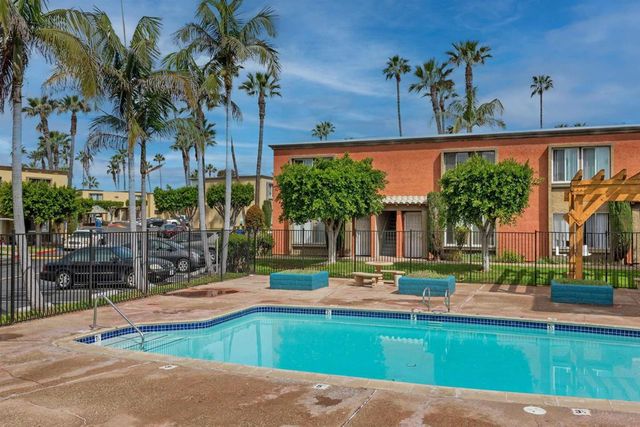 1611 Pentecost Way 3, San Diego, CA 92105