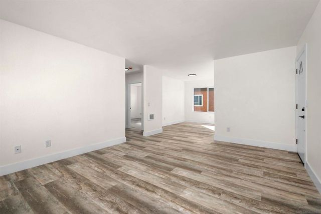 1611 Pentecost Way 3, San Diego, CA 92105