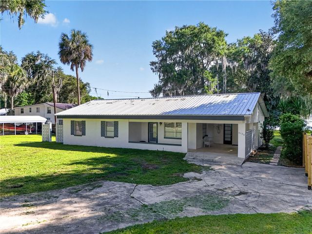 4136 CR 400, Lake Panasoffkee, FL 33538