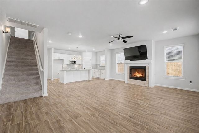 1703 W Broadway Place, Rogers, AR 72758