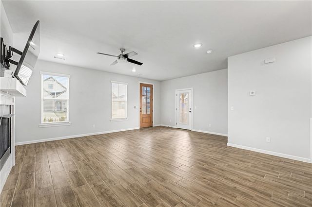 1703 W Broadway Place, Rogers, AR 72758