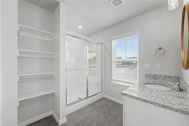 1703 W Broadway Place, Rogers, AR 72758