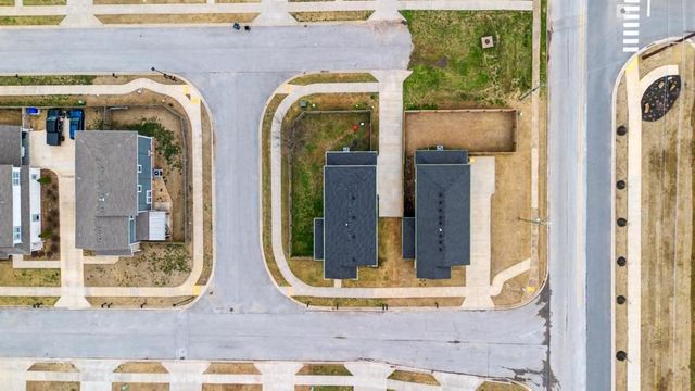 1703 W Broadway Place, Rogers, AR 72758