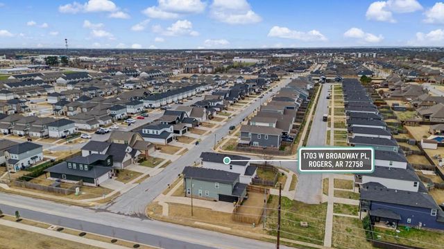 1703 W Broadway Place, Rogers, AR 72758