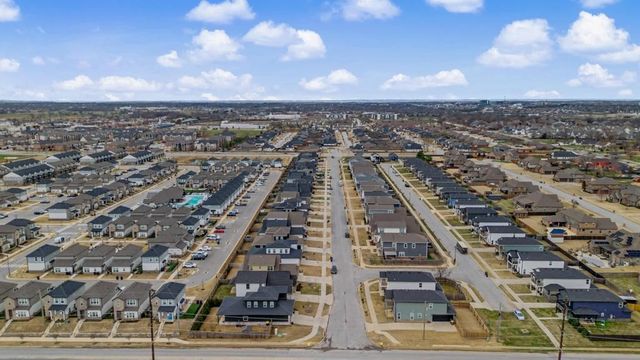 1703 W Broadway Place, Rogers, AR 72758