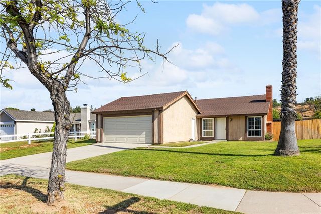 3151 Neptune Drive, Riverside, CA 92503