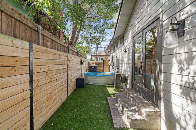 2626 Reagan Street, Houston, TX 77009