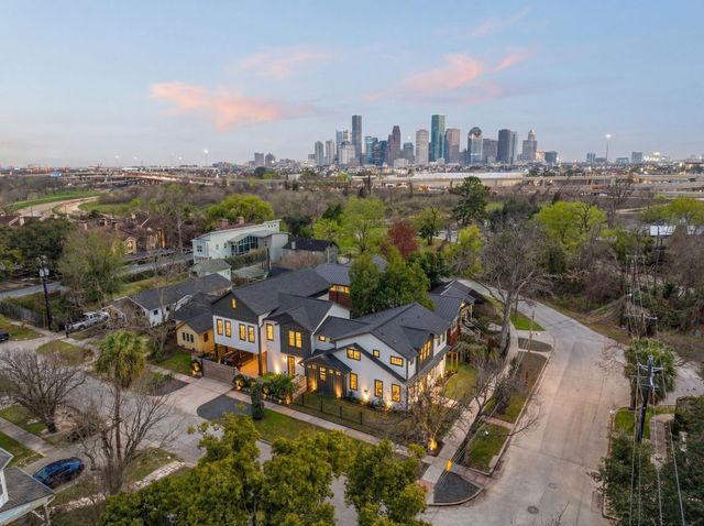 2626 Reagan Street, Houston, TX 77009