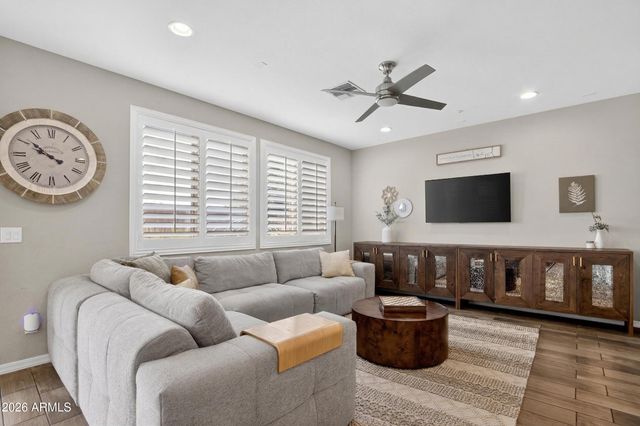 2419 W GLORIA Lane, Phoenix, AZ 85085