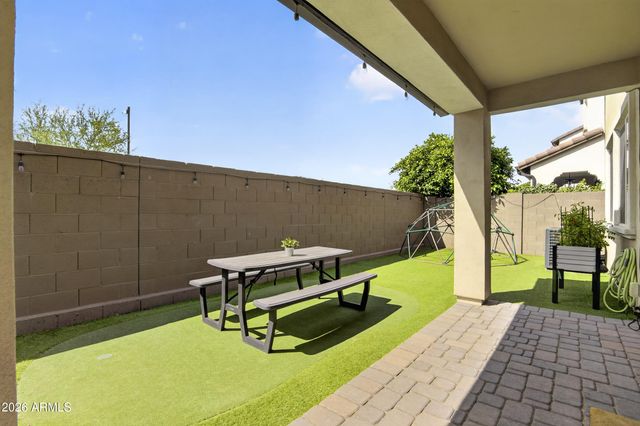 2419 W GLORIA Lane, Phoenix, AZ 85085