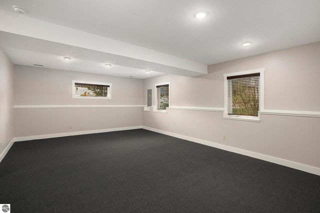 220 Parkview Drive, Kingsley, MI 49649