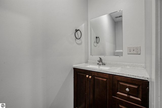 220 Parkview Drive, Kingsley, MI 49649