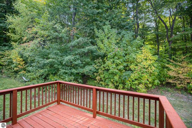 220 Parkview Drive, Kingsley, MI 49649