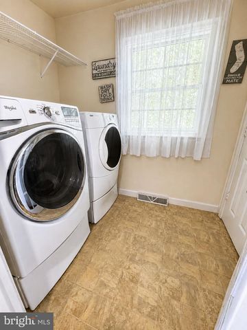 71 W WESTVIEW AVE, Dover, DE 19901