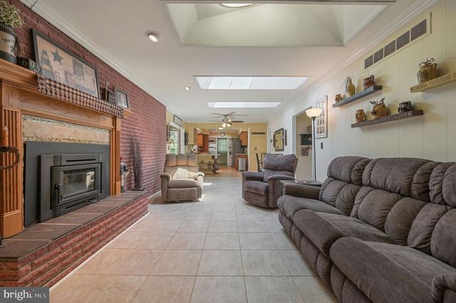 71 W WESTVIEW AVE, Dover, DE 19901