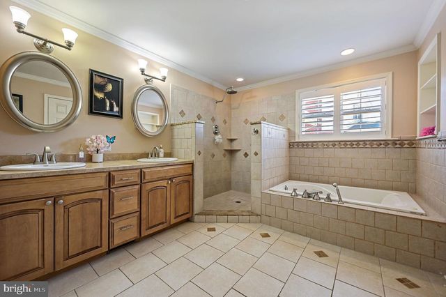 71 W WESTVIEW AVE, Dover, DE 19901
