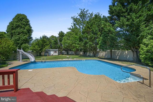 71 W WESTVIEW AVE, Dover, DE 19901