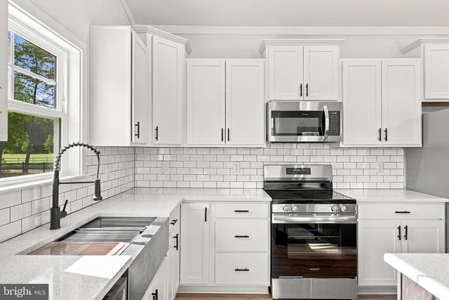 9905 ROBERT E LEE DR, Spotsylvania, VA 22551