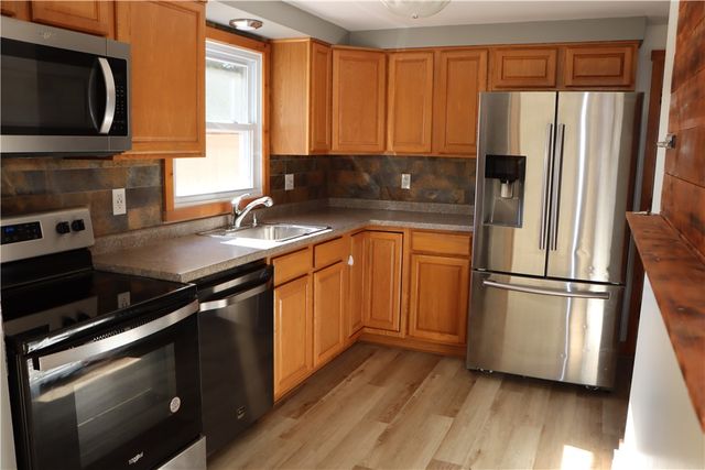 624 Plank Road, Walworth, NY 14502