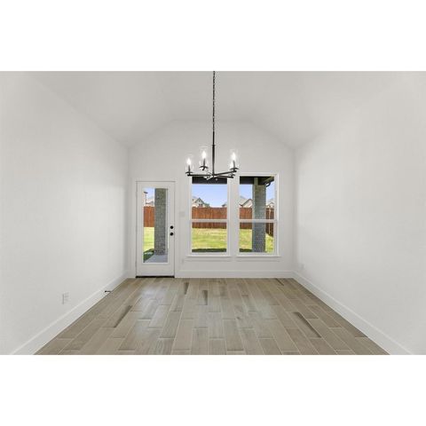 312 Lovett Lane, Burleson, TX 76028