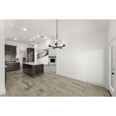 312 Lovett Lane, Burleson, TX 76028