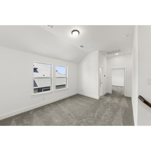 312 Lovett Lane, Burleson, TX 76028