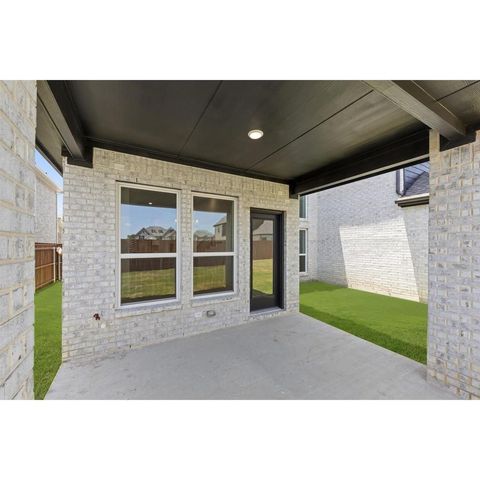 312 Lovett Lane, Burleson, TX 76028