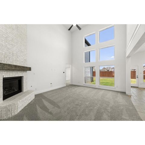 312 Lovett Lane, Burleson, TX 76028