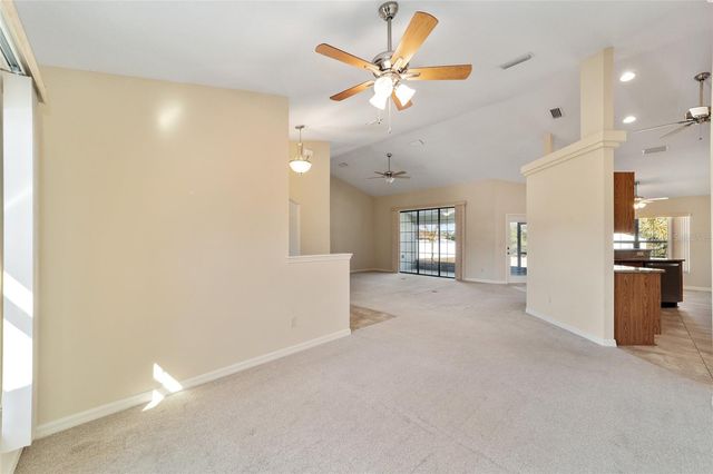 10381 SW 48TH AVENUE, Ocala, FL 34476