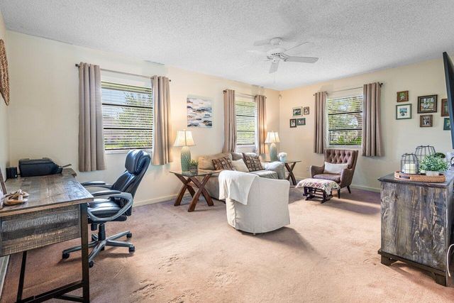 267 Old Country Road S, Wellington, FL 33414