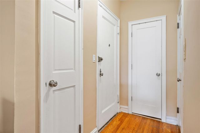 30 Clinton Place 2F, New Rochelle, NY 10801
