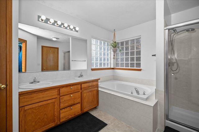 17925 N Kimberly Rd, Colbert, WA 99005